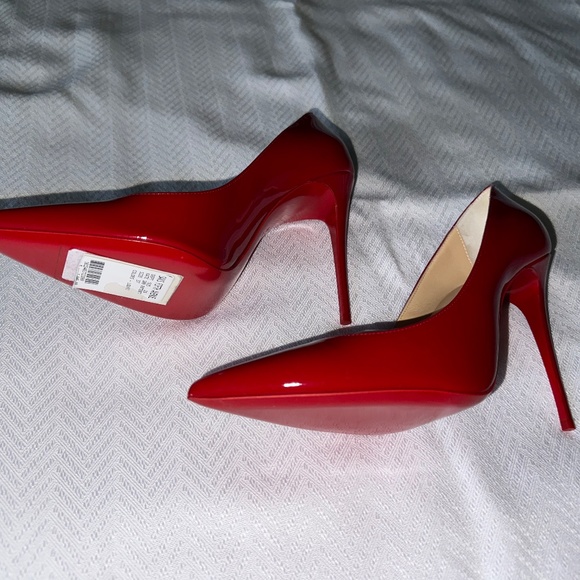 Christian Louboutin Kate Red Patent 100 mm Heels, Size 37 - Picture 9 of 14